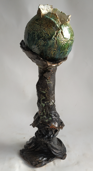 JJDamville - Graine indiscrête 2: Elle sera carnivore (terre cuite émaillée) 24x64 cm - 2010