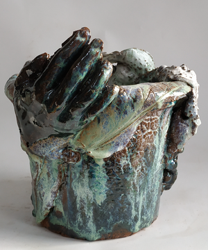 JJDamville- Avant la mise en pot, les mains noires (vue de dos)(grès émaillé) - 2018