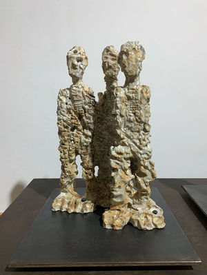 Wilhelm Moser - Êtres d'Arbre, 2021 - 3 argiles blanches (49x35x35 cm)