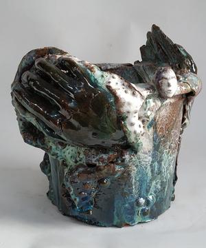 JJDamville- Avant la mise en pot, les mains noires (grès émaillé) 30x36 cm - 2018