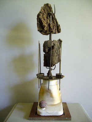 Raffaele Melis : Le torse nu ou « la vieille broche » (Technique mixte : Bois, métaux, matières plastique et plâtre)